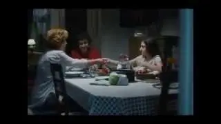 HSBC Bank Sticky Weasel Reklamı