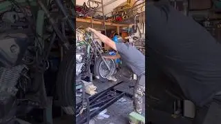 Construindo uma Moto Chopper do ZERO!! Vídeo completo da roda dianteira aqui no canal🤪🔥