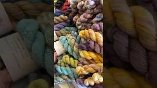 Reorganising shop stock minis sets. So nice to get everything organised #handdyedyarn #minissets