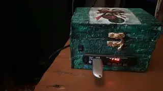 усилитель на 60 ватт в шкатулке для бриллиантов.