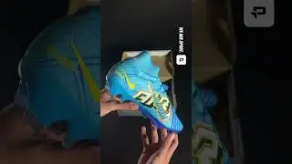 Unboxing Kylian Mbappe's LATEST signature Superfly 🤩 
