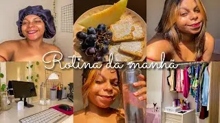 Rotina matinal: arrumando o quarto, dobrando roupa, meus produtinhos capilares 🤎