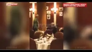 Видео нападения на Касьянова с тортом в ресторане Москвы 10 02 2016