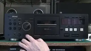 Old But Cool Vintage Audio / TEAC Cassette Deck V-6030S