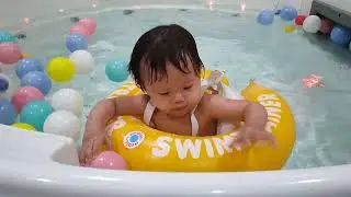 This baby girl knows to enjoy in baby spa