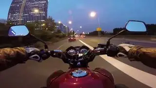 UNE SOURIS SUR MA MOTO !! 😱