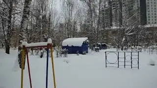 Двор Октябрьской 17 после сноса Белочки и до начала строительства нового здания, зима 2018 г.