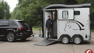 Cheval Liberté Touring Country, flott hestehenger med frontutlastning og Pullman 2 personbilfjæring.