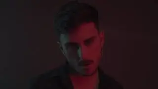 SIENNA - Se me Para el Tiempo (Official Music Video)
