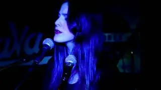 Malvina Meinier @ la Java " Covered In Silence "
