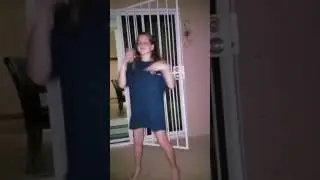 Father and daughter dancing to I spy (weirdest thing ever)😅😂