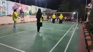 coba perhatikan satu pemain ini||Batminton asal tepok