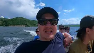 Покатались на катере в Бакоте.  Купил новую машину.
