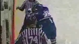 Tie Domi vs. Rob Ray