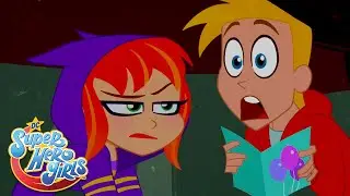 Why NOT to Time Travel... 🥴 | DC Super Hero Girls