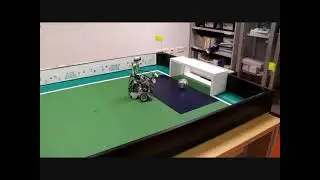 Mozgás és a büntetőterület előtt megállás (Lego robotfoci)