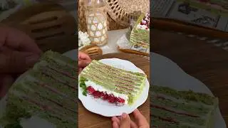 Малиново-шпинатный медовик 🍰