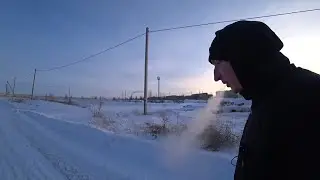 Собирал бутылки в детстве и чуть не обморозил руки / Прогулка по району и воспоминания