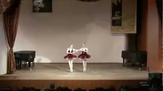 9 Хачатурян Танцующие вишенки.12.03. Чубакина Л. Лобкова Ж