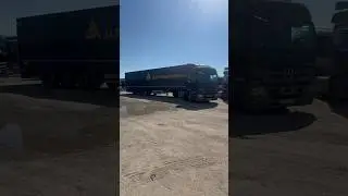 Как жаль что ты на работе 😁#дальнобойщик #automobile #россия #юмор #shorts #memes #cupcut