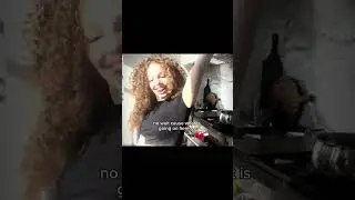 KALOGERA SISTERS ENERGY IS UNBEATABLE!  (1min of pure Kalogeras) @KalogeraSisters