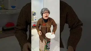 TO GRANDMOTHER'S HOUSE | NURRAYNI25