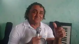 Amado Emílio cantando a música ta tudo bem do Cantor Carlos Alexandre