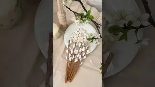 ГІЛЛЯ ВЕРБИ З СОЛОДКОЇ СОЛОМКИ ТА МАРШМЕЛОУ