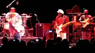Buddy Guy - Boom Boom into Voodoo Child with Quinn Sullivan Live [HD]