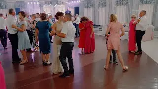 Sara i Konrad - Poprosiłem ją do tańca