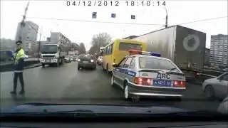Авто приколы на дорогах Приколы с девушками,пешеходами