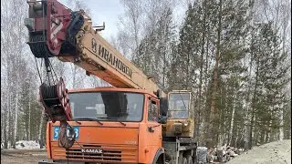 Рабочие дни автокрановщика, разгрузка кирпича, перемещение бытовки . Кс-45717