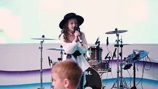 Короткова Полина  - На свет