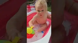 спасаемся от жары🏖#babygirl #heat