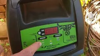 Schumacher Farm and Ranch, 100a 6V/12V Battery Charger, Maintainer, Engine Starter