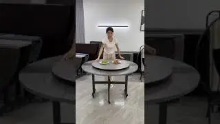 Folding table