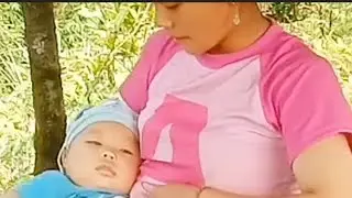 Cute mom giving breast milk|beautiful mom💖#breastfeeding
