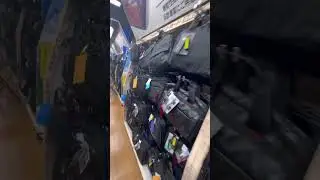 Japan is spoiled with bag selection! Department store bag aisle! 🤯 