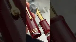 Testing the Leonardo Dodici Burgundy Guilloche fountain pen with its stunning no. 8 size 14kt nib
