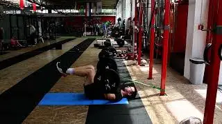 Bench press sa elastičnim trakama za MMA