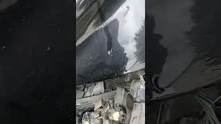 Замена лампочки ближнего света фары Volvo V50".