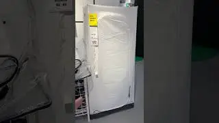 The cheapest portable spray paint tent ⛺️ from ikea? But its a wardrobe