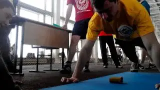 Джек отжимается 80