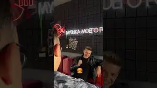 Настроение на выходной - танцевать и есть бутерброд 💃🏻🕺🏻