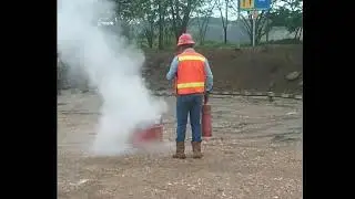 SIMULASI PENGGUNAAN APAR PT SMJ