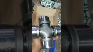 Universal Joint Dump Truck #mechanic #trucks #shortsvideo