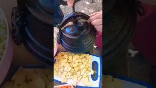 красный борщ в афганском казане.