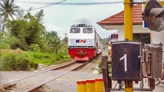 Perlintasan Kereta Api Leuwigoong Garut,Jawa Barat