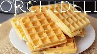 Delicious, crispy waffles ☕👌