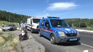 Uşak'ta yolun karşısına geçmeye çalıştığı sırada otomobilin çarptığı yaya yaşamını yitirdi